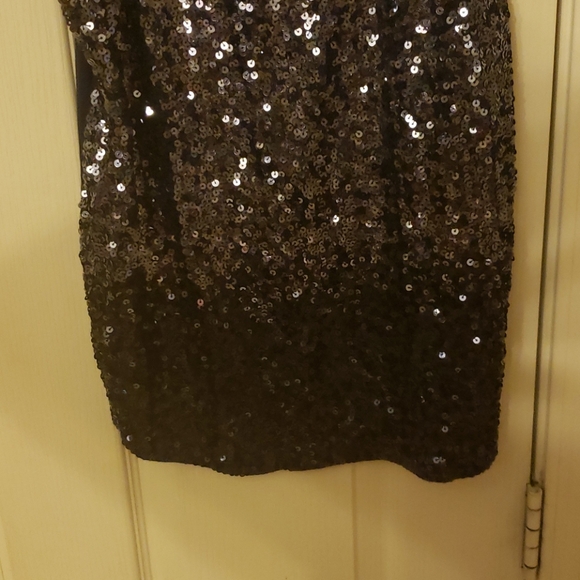 Express black sequin top - Picture 3 of 5